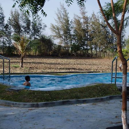Surendranagar Bhavna Resort & Farm מראה חיצוני תמונה